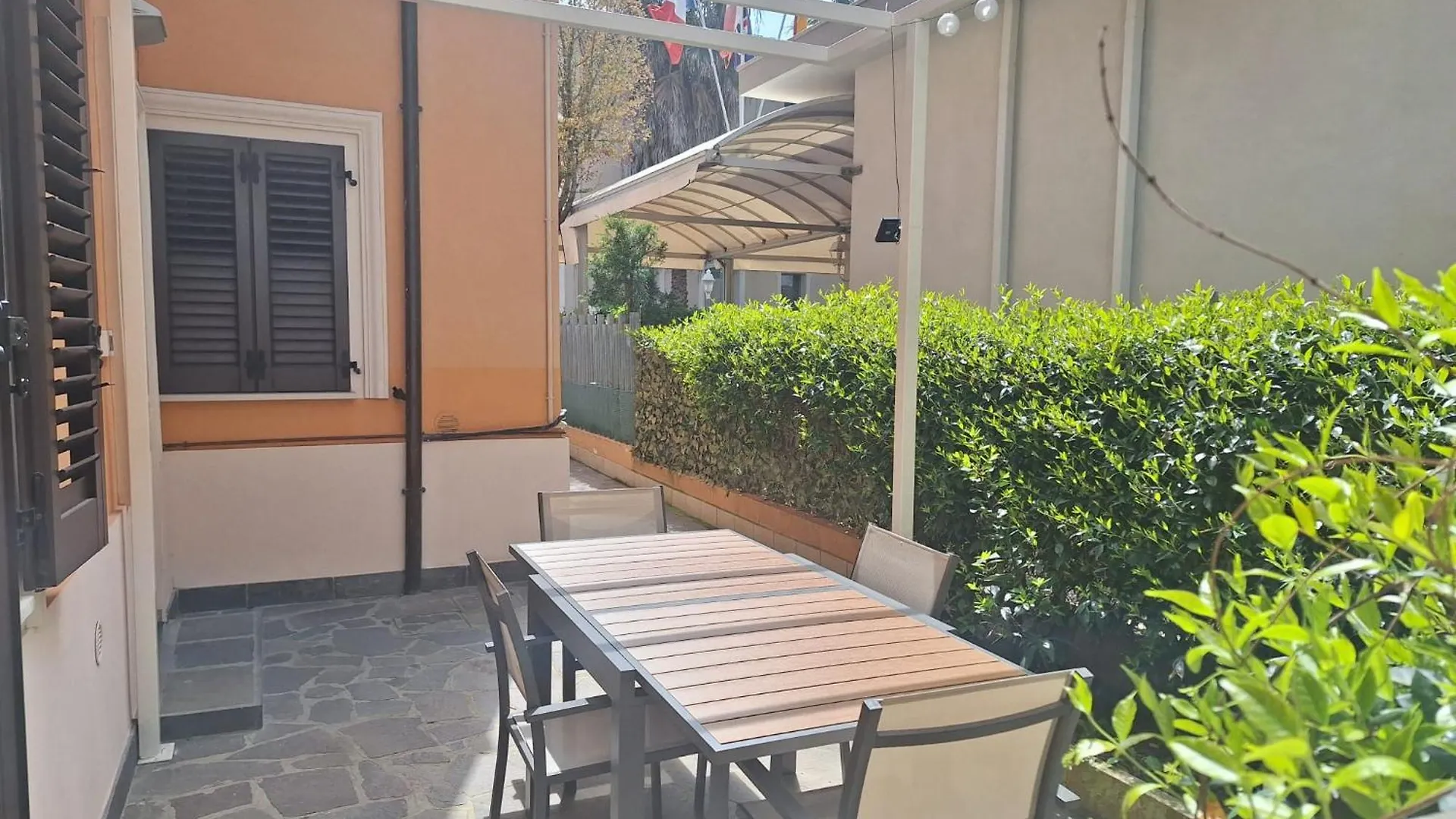 شقة Open Space A 5 Minuti Dalla Spiaggia Di Rimini! - Homeunity